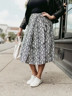 Kathleen BARNES × The Drop: Women's Black & White Snake Print Wrap Skirt, Size S